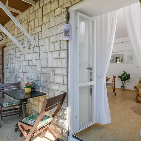 Apartman Aleksandra Pula Extérieur photo